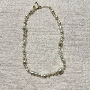 J. Crew pearl necklace with varied sizes